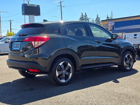 Used 2018 Honda HR-V EX image 6