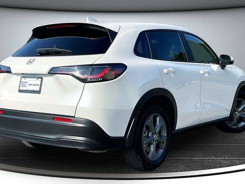 Used 2026 Honda HR-V LX image 5
