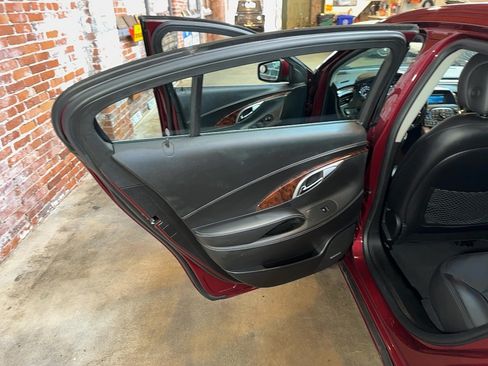Used 2011 Buick LaCrosse CXS FWD image 37