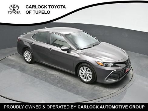 Used 2024 Toyota Camry LE FWD image 31