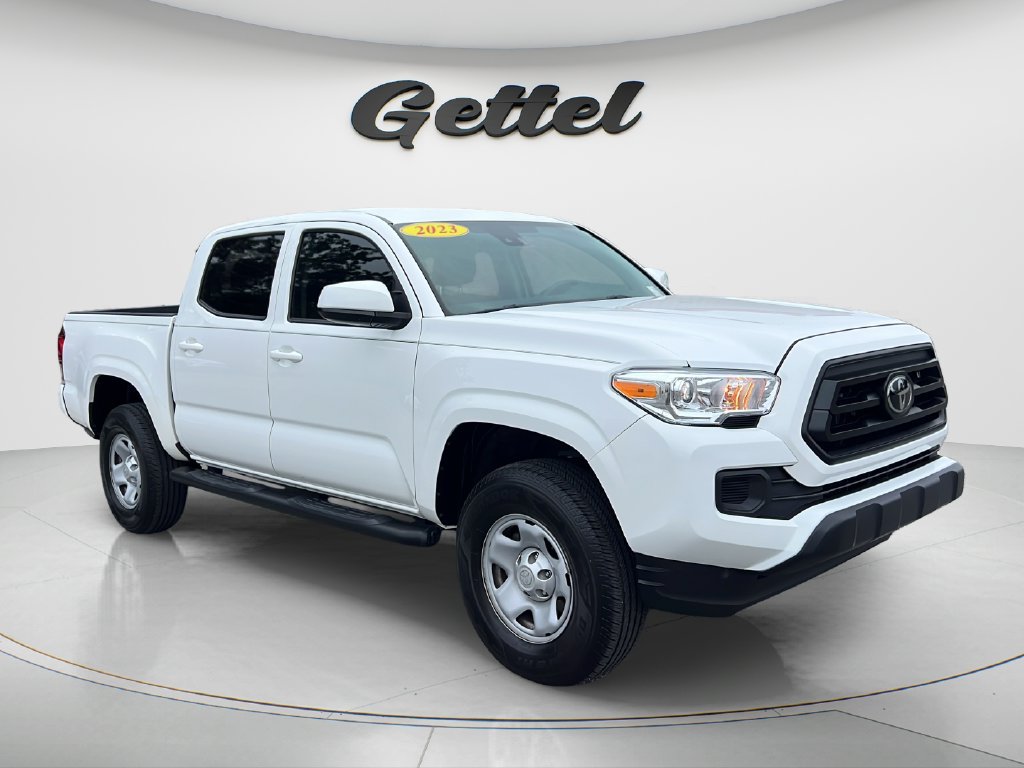 Used 2023 Toyota Tacoma SR AWD/4WD image 3