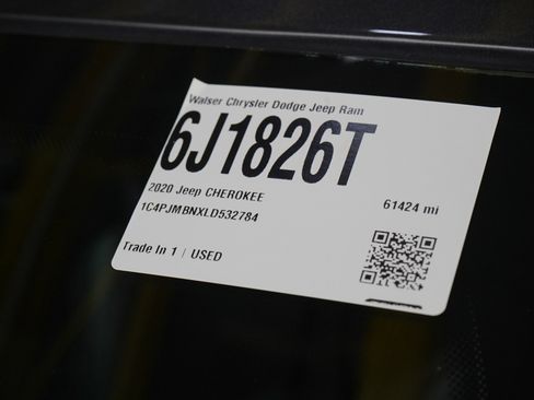 Used 2020 Jeep Cherokee Trailhawk w/ Comfort/Convenience Group image 29