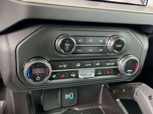 Used 2024 Ford Bronco Raptor w/ Interior Carbon Fiber Pack 6 AWD/4WD image 29