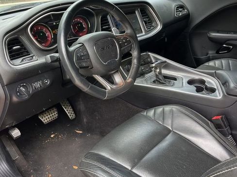 Used 2016 Dodge Challenger SRT Hellcat image 8