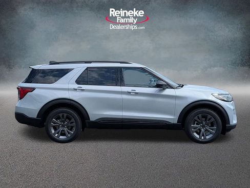 New 2026 Ford Explorer Active AWD/4WD image 4
