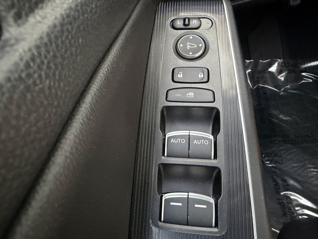 Used 2023 Honda Civic Touring image 27