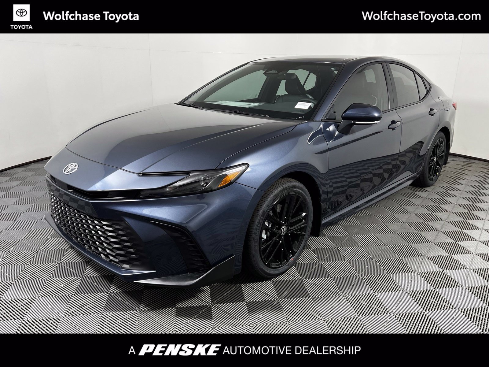 Used 2026 Toyota Camry SE w/ Multimedia Upgrade Package FWD image 1