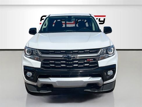 Used 2022 Chevrolet Colorado Z71 image 2