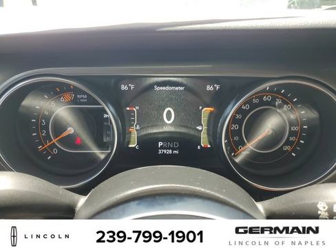 Used 2019 Jeep Wrangler Unlimited Sahara AWD/4WD image 24
