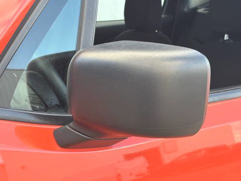 Used 2019 Jeep Renegade Sport image 12