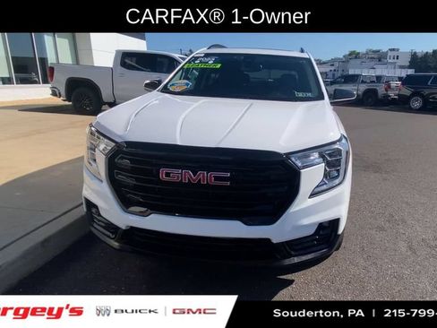 Used 2023 GMC Terrain SLT w/ Elevation Edition AWD/4WD image 3