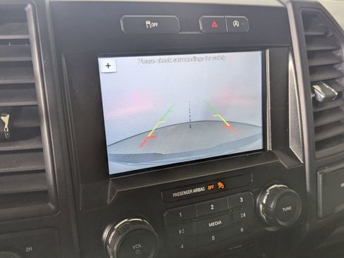Used 2017 Ford F150 XLT AWD/4WD image 22