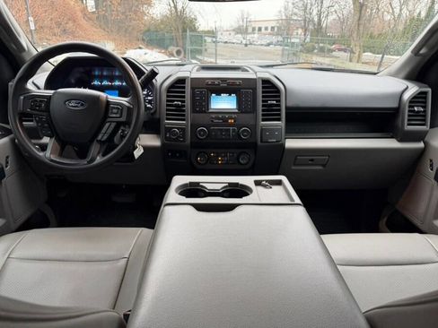 Used 2022 Ford F250 XL w/ Power Equipment Group image 31