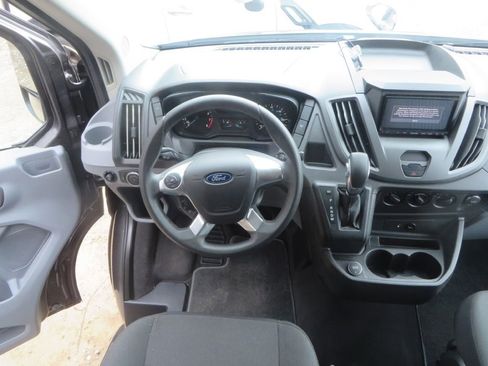 Used 2017 Ford Transit 350 XLT image 9
