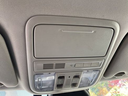 Used 2017 Honda Odyssey EX-L image 25