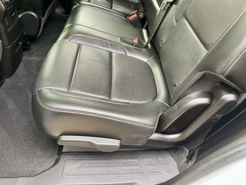 Used 2020 GMC Acadia SLT image 18