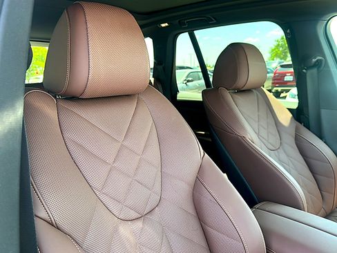 Used 2025 BMW X5 xDrive40i w/ Premium Package AWD/4WD image 26
