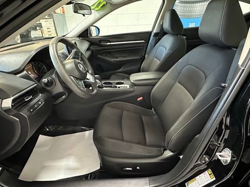 Used 2022 Nissan Altima 2.5 SV image 11