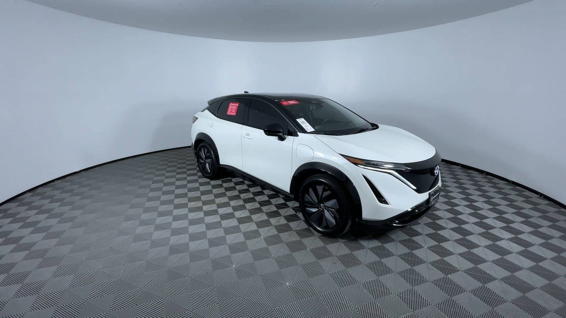 Certified 2024 Nissan Ariya AWD image 2