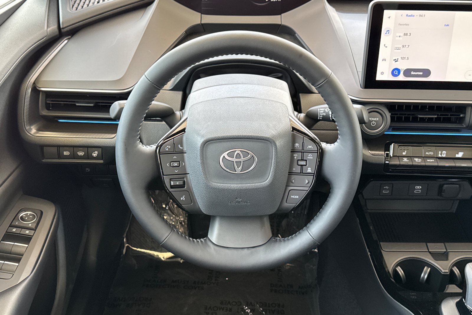 New 2027 Toyota Prius FWD image 16