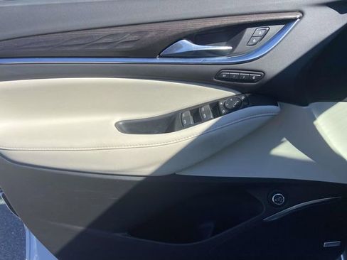 Certified 2024 Buick Enclave Avenir w/ Avenir Technology Package image 14