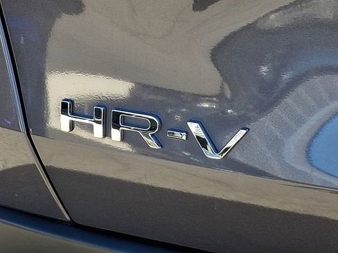 Used 2025 Honda HR-V LX image 31