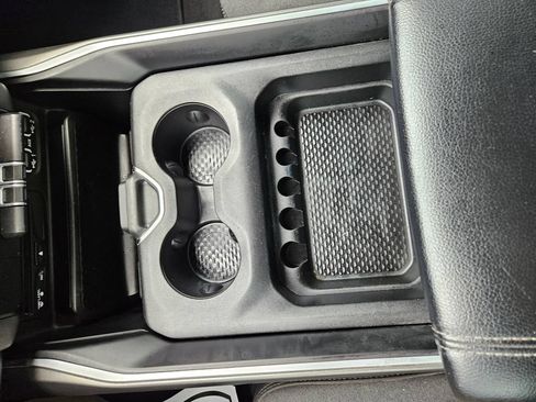 Used 2019 RAM 1500 Big Horn AWD/4WD image 18