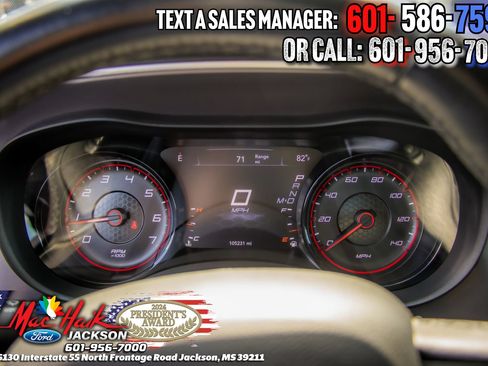 Used 2022 Dodge Charger SXT w/ Plus Group RWD image 15