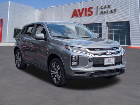 Used 2025 Mitsubishi Outlander Sport SE AWD/4WD image 3