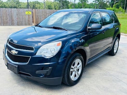 Used 2015 Chevrolet Equinox LS image 3