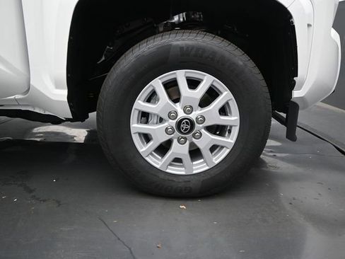 New 2026 Toyota Tacoma SR5 AWD/4WD image 15