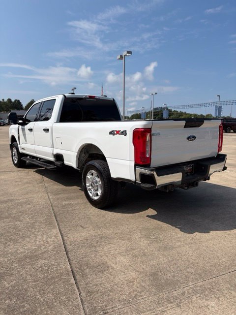 Used 2025 Ford F250 XLT w/ F-250 >10K GVWR Package AWD/4WD image 3