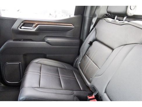 Used 2025 Chevrolet Silverado 1500 High Country w/ High Country Premium Package image 11