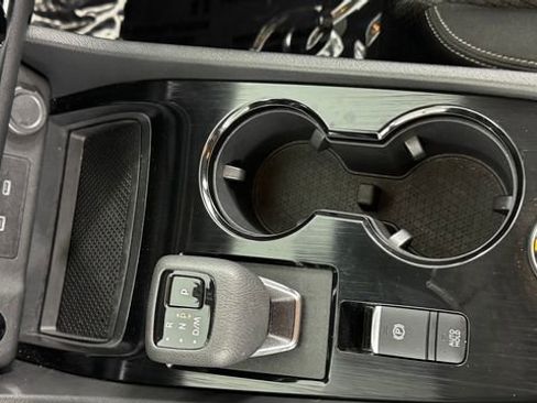 Certified 2025 Nissan Rogue SV AWD/4WD image 29