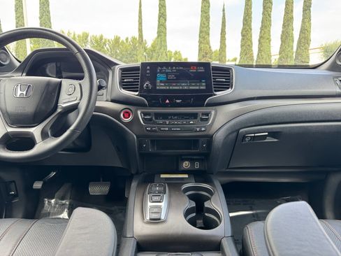 Used 2022 Honda Passport TrailSport image 15