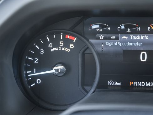 New 2026 Ford E-450 and Econoline 450 Super Duty w/ Power Equipment Group RWD image 40