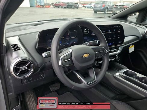 New 2026 Chevrolet Equinox EV LT image 15