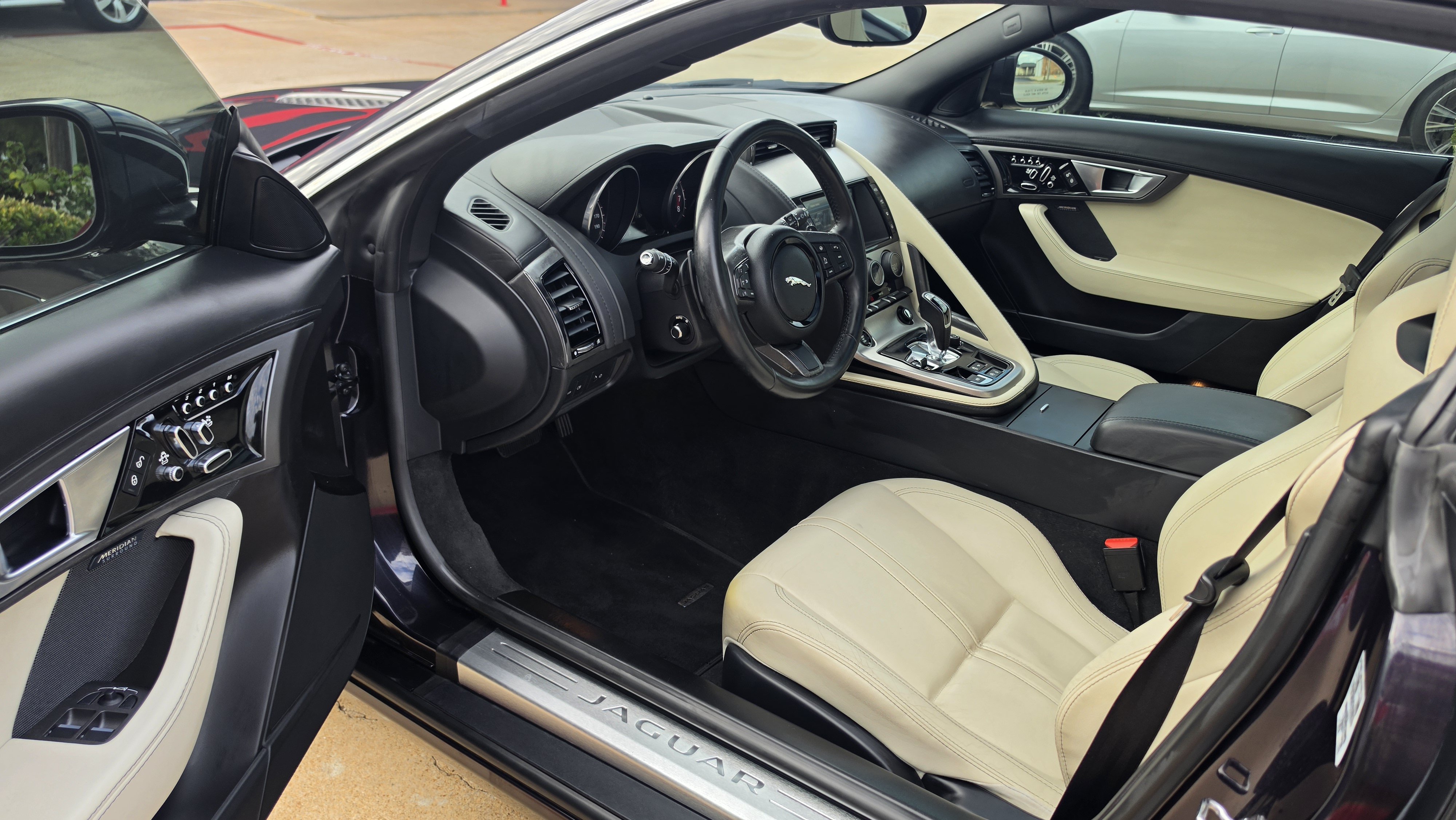 Used 2016 Jaguar F-TYPE Coupe RWD image 20