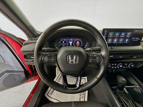 Used 2023 Honda Accord Sport image 11