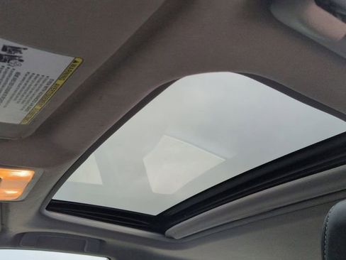 Used 2012 Toyota Camry SE image 13