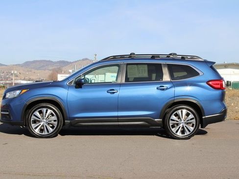 Used 2021 Subaru Ascent Premium w/ Sport Package image 3