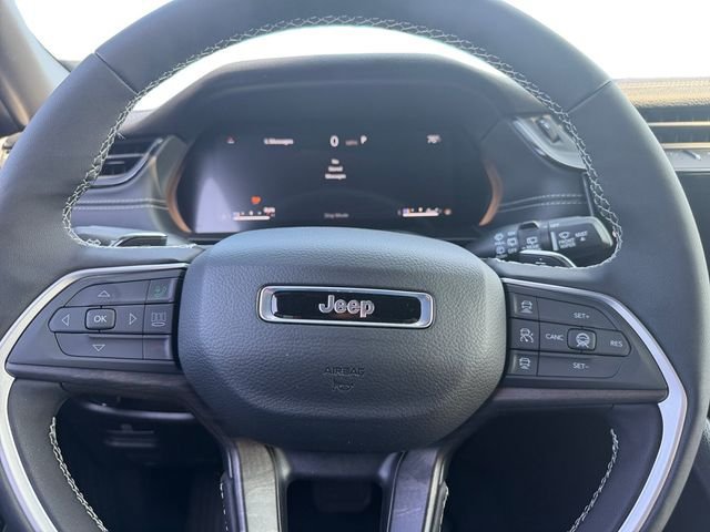 New 2026 Jeep Grand Cherokee Altitude AWD/4WD image 17