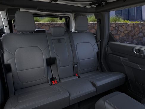 New 2025 Ford Bronco Badlands image 11
