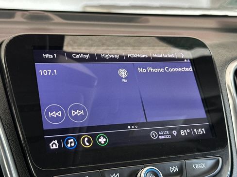 Used 2023 Chevrolet Equinox Premier AWD/4WD image 22