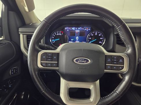 Used 2023 Ford Expedition Max XLT image 17