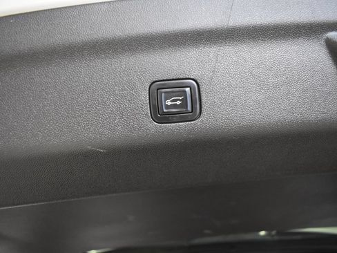 Used 2021 Chevrolet Tahoe High Country AWD/4WD image 41
