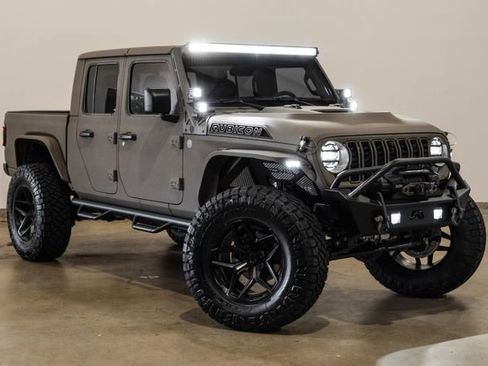 Used 2025 Jeep Gladiator Rubicon w/ Safety Group image 9