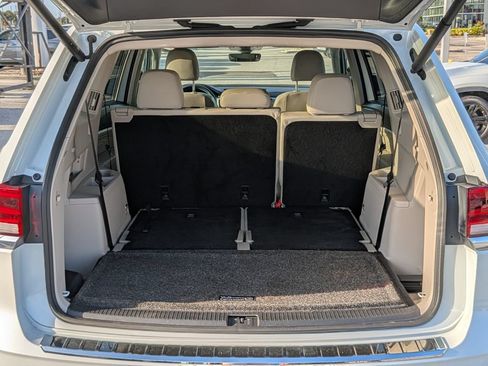 Certified 2023 Volkswagen Atlas SEL AWD/4WD image 11