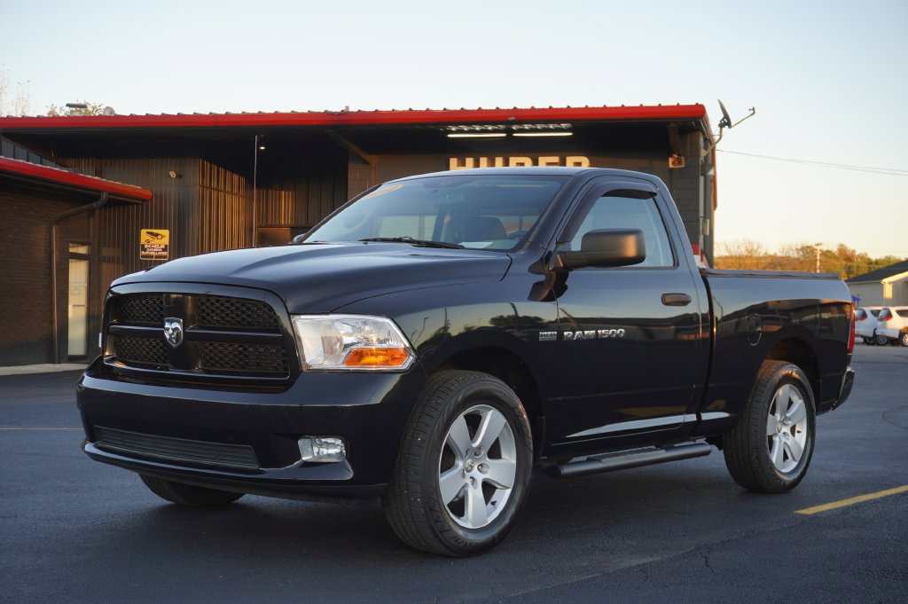 Used 2012 RAM 1500 Express RWD image 1