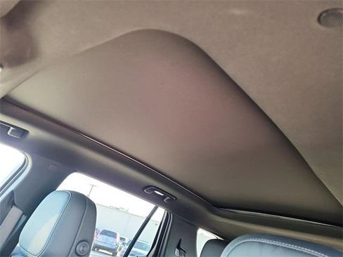 Used 2025 Chevrolet Equinox LT w/ Convenience Package II image 25